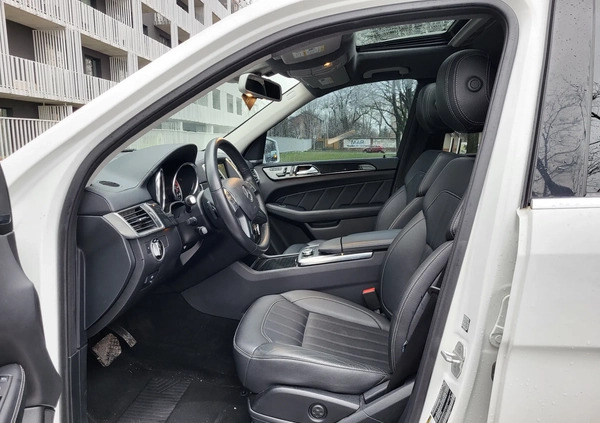 Mercedes-Benz GL cena 169900 przebieg: 24817, rok produkcji 2016 z Warszawa małe 704